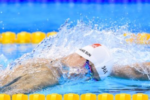 开云-德罗巴迎来十二赛季高光表现，篮网球迷沸腾！