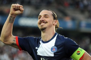 开云平台-蒂姆在G2比赛中出色防守，比分优势明显引发热议！